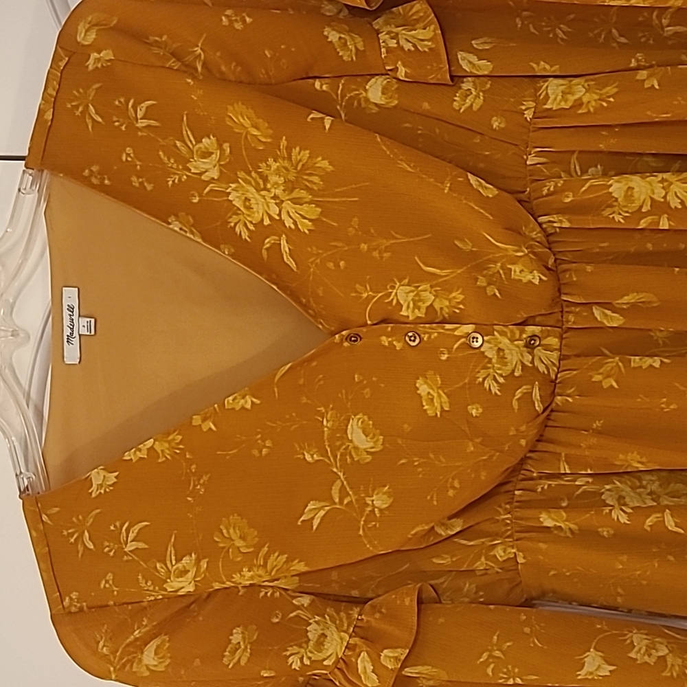 Ruffle-Sleeve Floral Button-Front Dress in Tonal Botanical Gold Yellow Size 2 - Picture 10 of 15